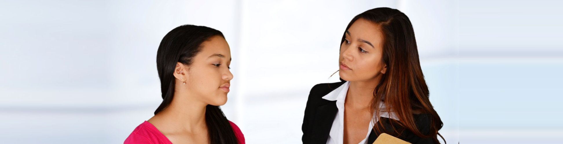 teenage woman consulting to psychologies